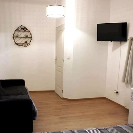 Ferienwohnung Au Coeur De Saint Chamas Exterior foto