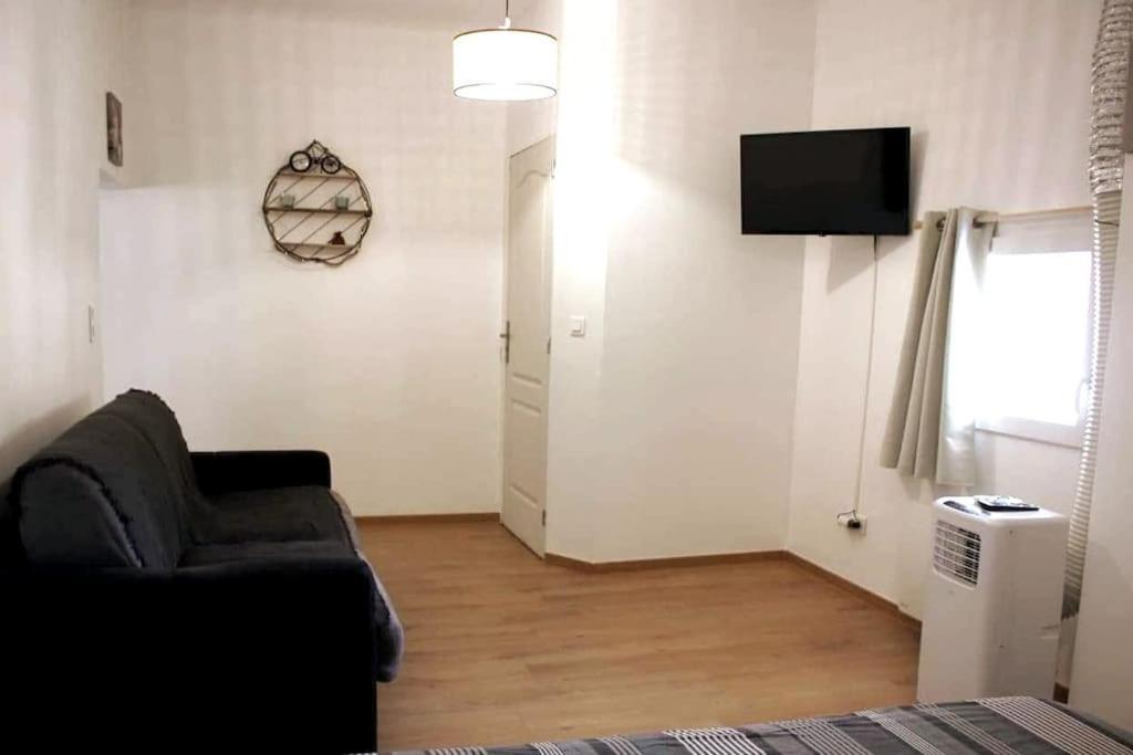 Ferienwohnung Au Coeur De Saint Chamas Exterior foto